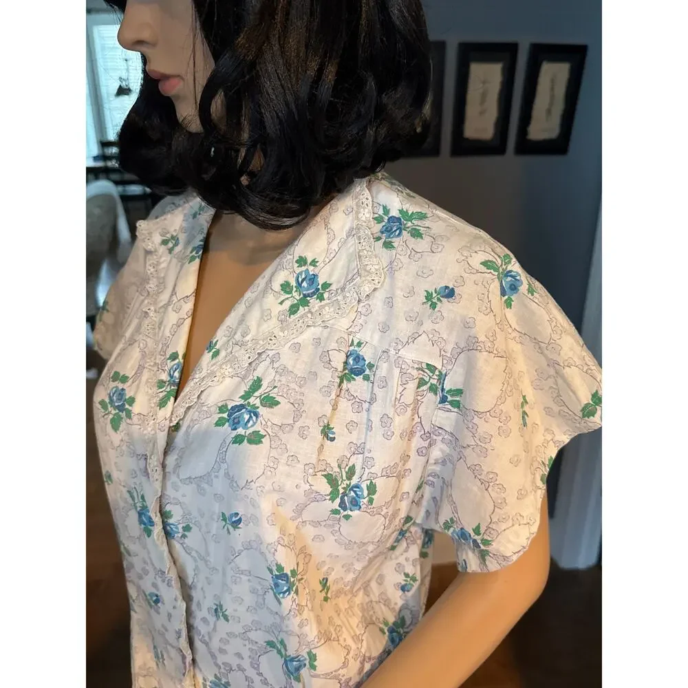 1950s Handmade Floral Day Dress Blue Rose Eyelet Trim Medium